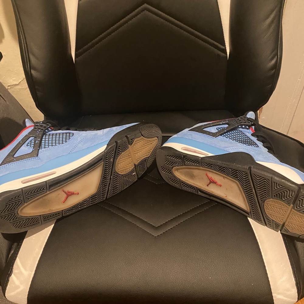 Travis Scott x Air Jordan 4 - Picture 4 of 4